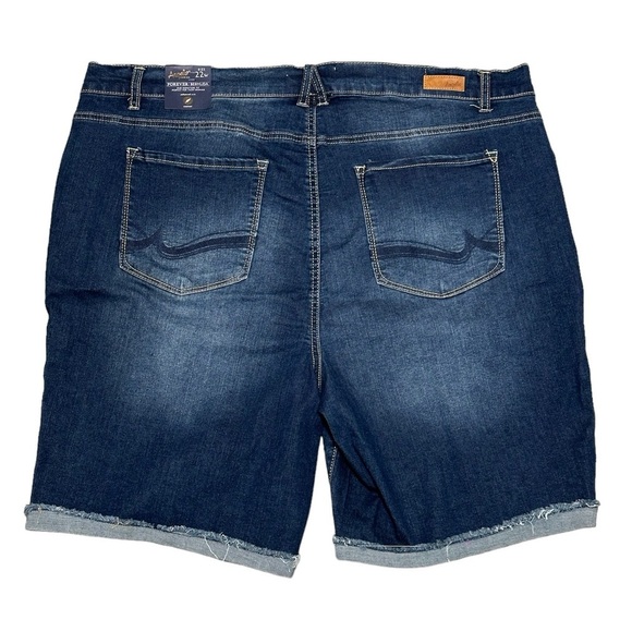 Women’s Angels 22W 2X Navy Blue Denim Jeans Shorts Rolled Hem Stretch NWT - Picture 4 of 12